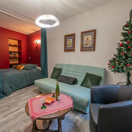 Le 1521 Apartment *